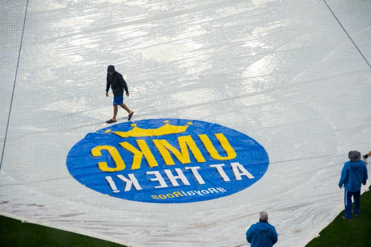 Commencement at The K tarp